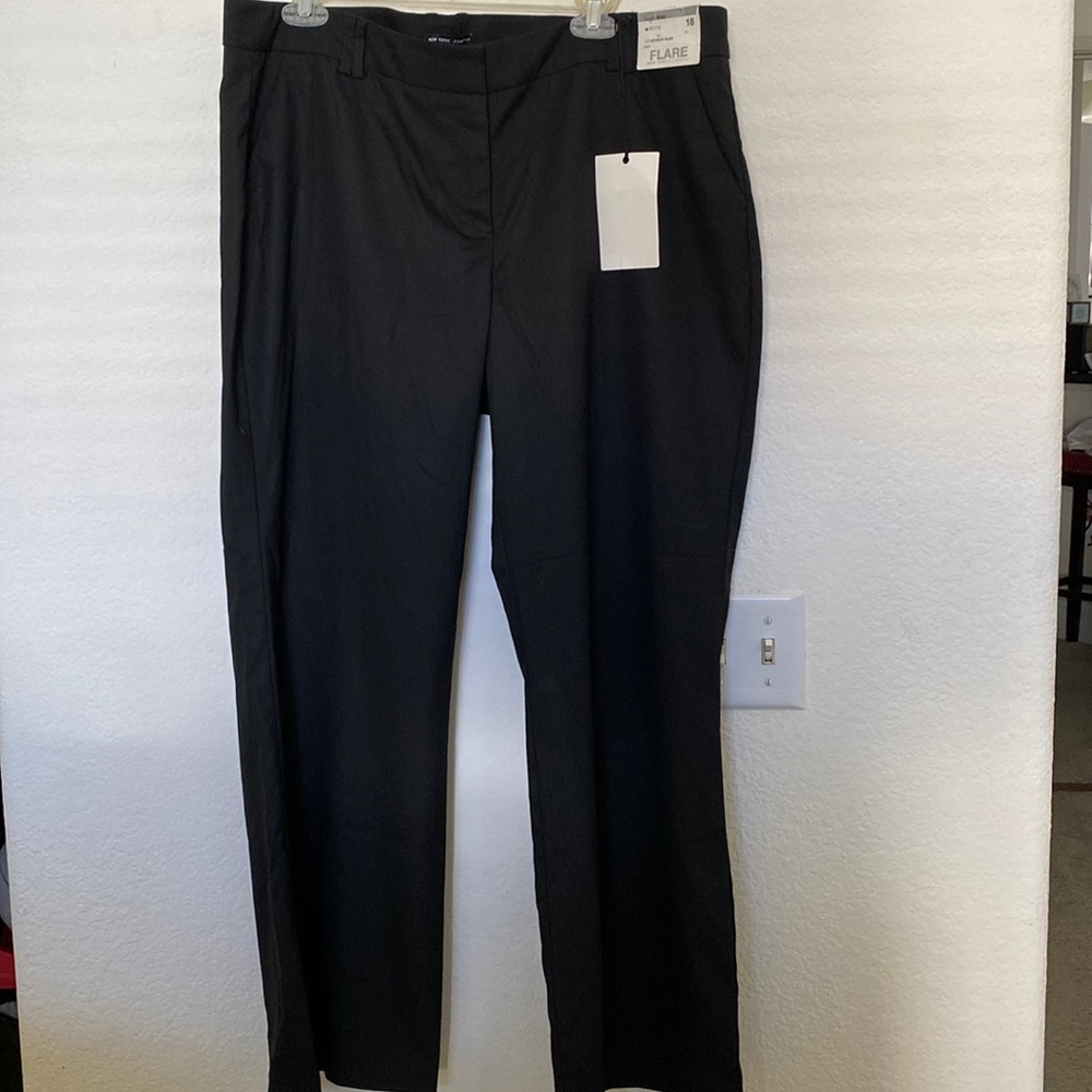 18P black pant.  NY&C flare NWT